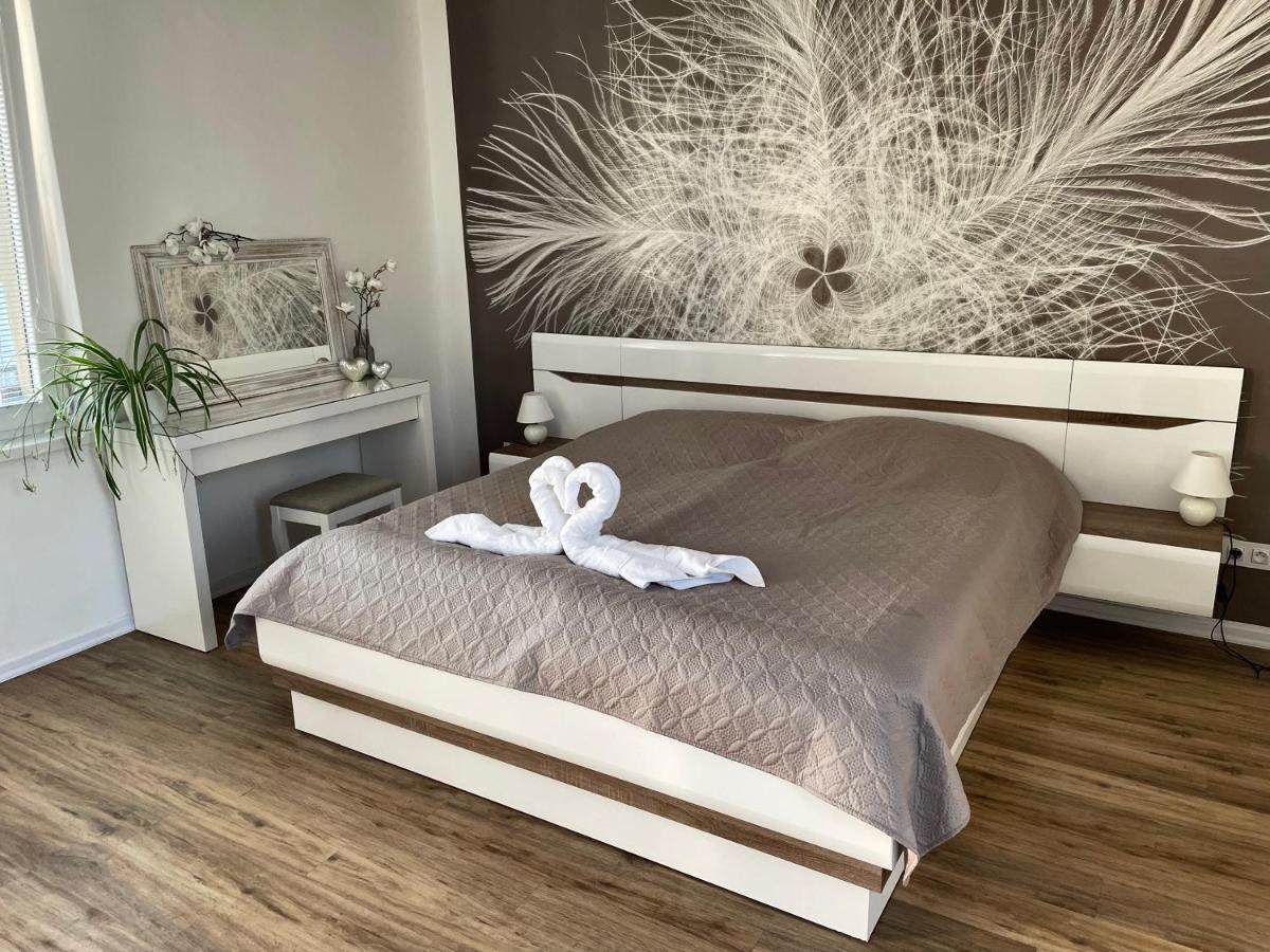 Apartman Az Pro 8 Osob Humpolec Luaran gambar